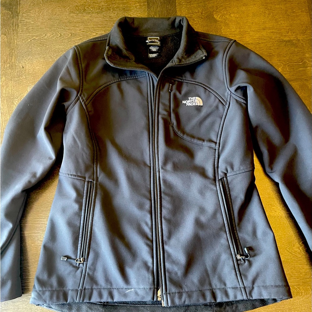 Women’s North Face soft shell jacket